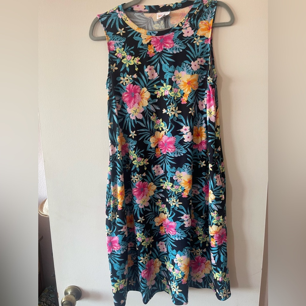 Sleeveless Dress with Pockets